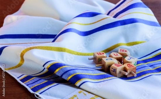 Picture of 127561152