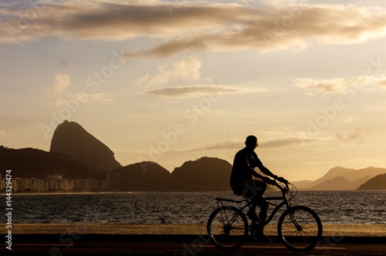 Picture of 144329474